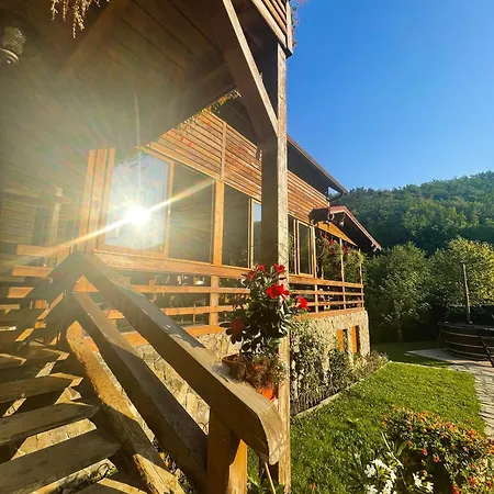 Cabana La Domnu' De Pe Vale * Aiud