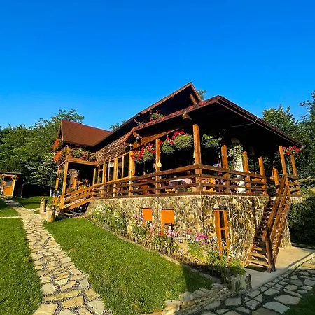 Cabana La Domnu' De Pe Vale * Aiud