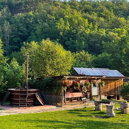 Cabana La Domnu' De Pe Vale